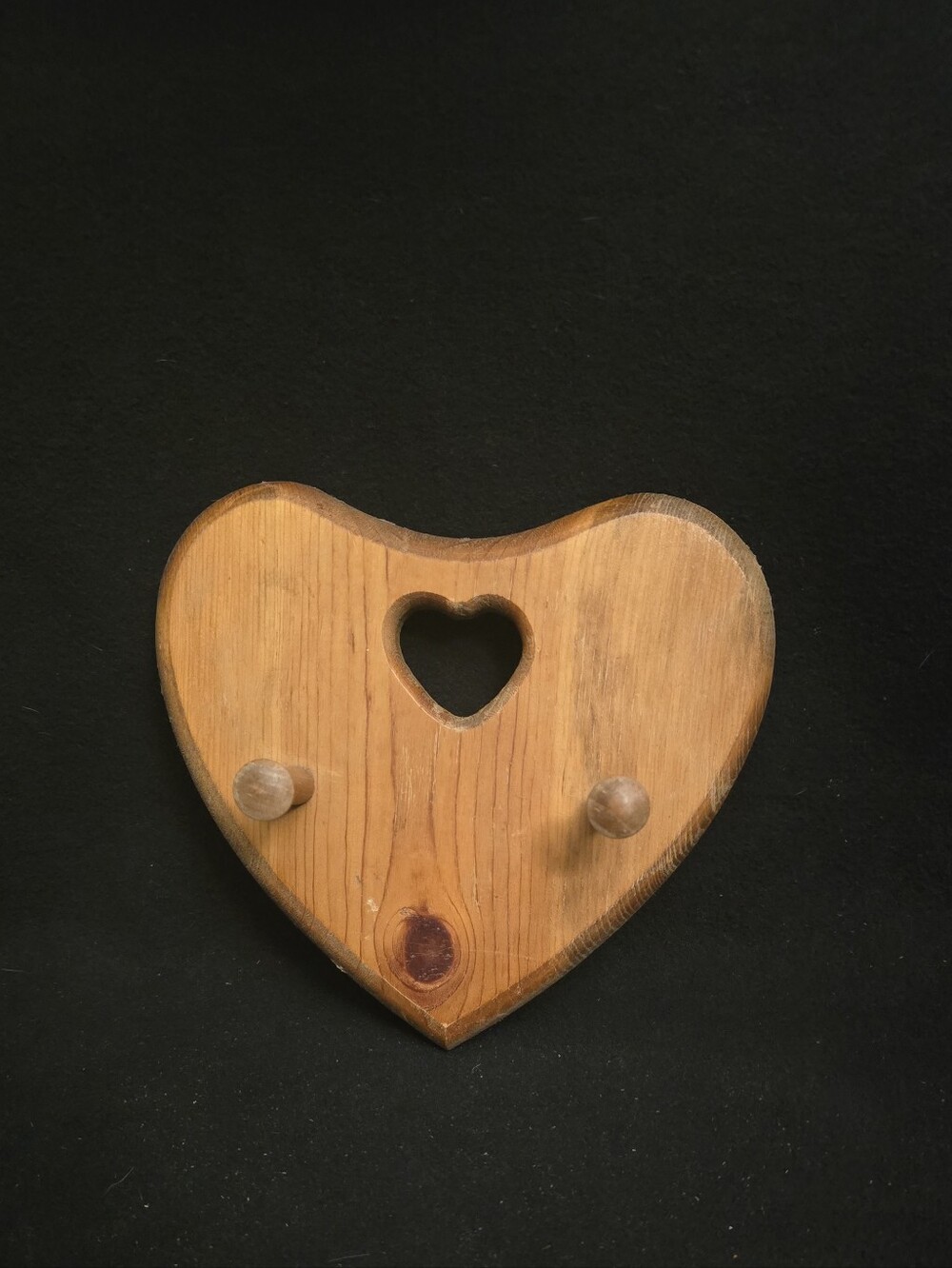 Vintage Heart-Shaped Wooden Wall Hook in Natural Brown